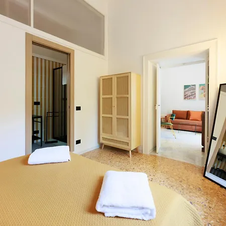 Assoli House 게스트하우스 4*